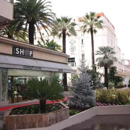 Conseil Immo, Grand Terrasse Gray D'albion Area -four- * Cannes