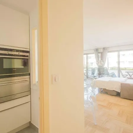 Conseil Immo, Grand Terrasse Gray D'albion Area -four- *