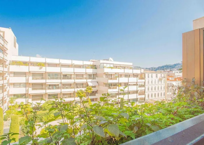Studio With Terrace On The 6Th Floor Daire Cannes
